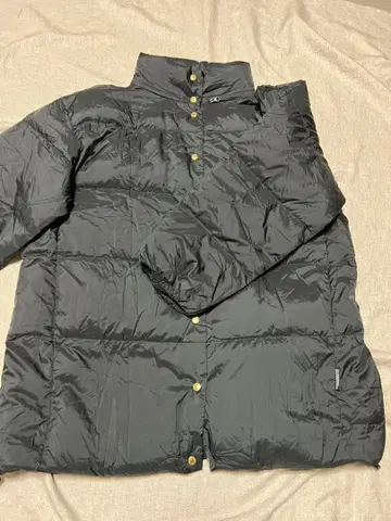 Traditional Weatherwear 블랙 다운 자켓 36