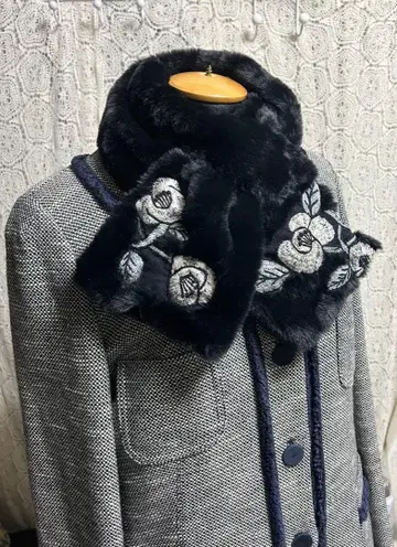 사쿠라님 두꺼운 원단 까멜리아 플러그 머플러