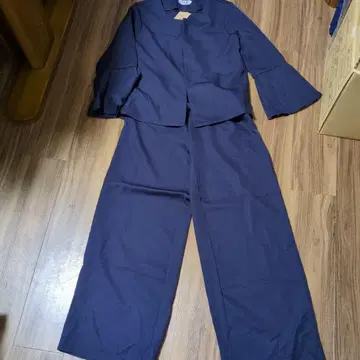 네이비 플레어 슬리브 팬츠 셋업