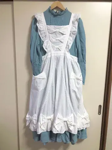 산딸기 프릴 달린 에이프런 타브리에