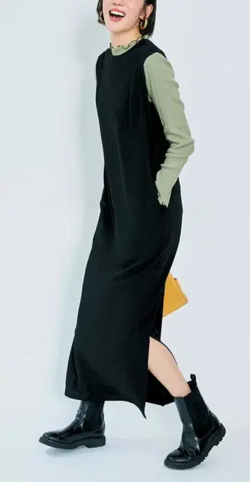 펠리시모 이디트 슬리브리스 원피스