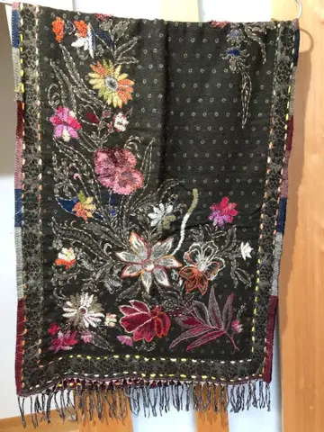 AFTERNOONTEA WARDROBE 꽃무늬 자수 스톨