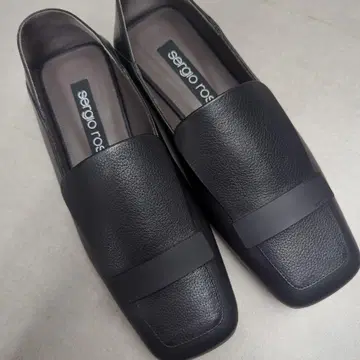 세르지오 로시 블랙 가죽 로퍼