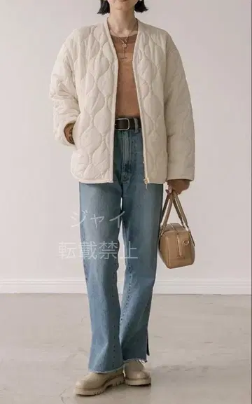 리브드 로와 퀼팅 미들 코트 화이트 중고