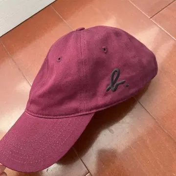 아네스베 캡 모자 와인 레드