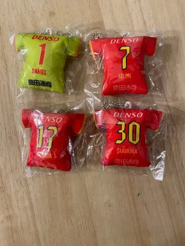 나고야 그램퍼스 가챠 유니폼 쿠션 체인 이즈미 류지