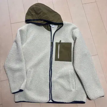 ZARA 보아 점퍼 후드 부착