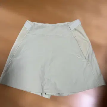 [ Lululemon ] 스커트 숏팬츠 일체형