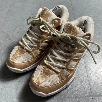 새상품급 DESCENTE 데상트 피트니스 신발 D-F-ZERO