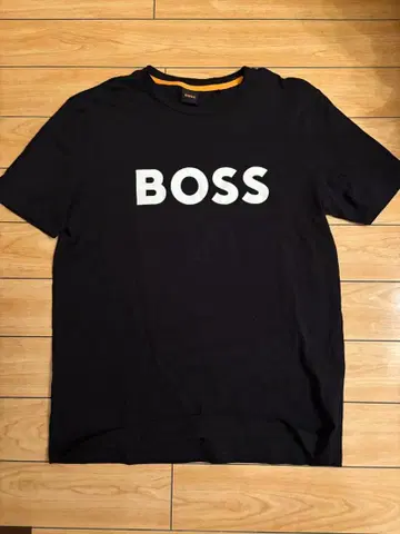 오타니 쇼헤이 HUGO BOSS 로고 티셔츠 블랙