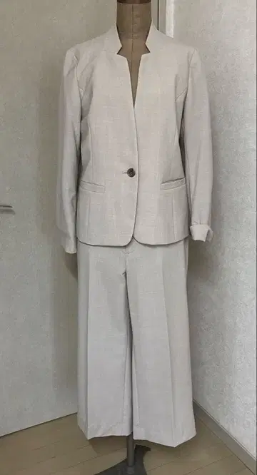 ANCHOR WOMAN 스트레치 셋업 11호