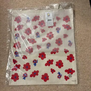 어반 리서치 미야쿠미야쿠 토트백