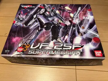 1/72 VF-25F 슈퍼 메시아 발키리 알토기