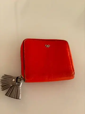 안야 힌드마치 오렌지 접이식 지갑 태슬 포함