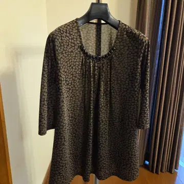 브라운 블랙 패턴 7부 소매 튜닉 사이즈 40