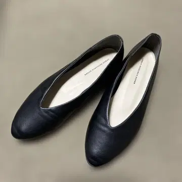 URBAN RESEARCH DOORS 블랙 플랫슈즈 24cm