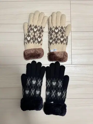 디즈니 장갑 2켤레