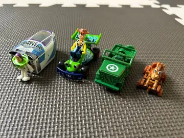 토이 스토리 미니카 세트