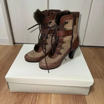 LAUTREAMONT 로트레아몽 숏부츠 23cm