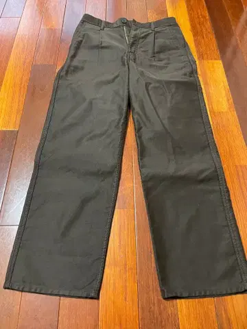 신사 나무 열매로 만든 카포크 혼방 몰스킨 워크 팬츠 MUJI