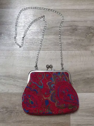 가마구치 숄더백