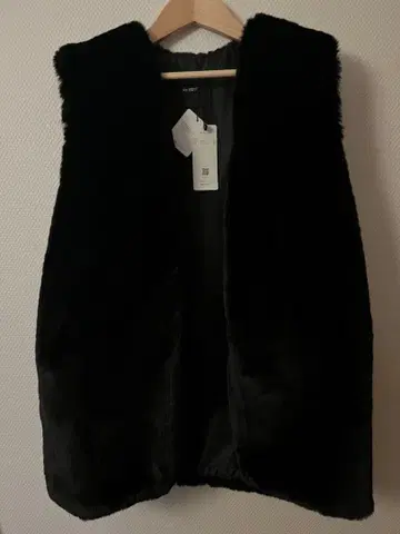 택 포함 새상품 Re:EDIT 블랙 인조 모피 베스트 베스트 사이즈 M
