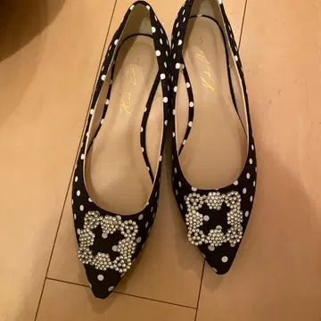 비쥬 장식 도트 무늬 플랫슈즈