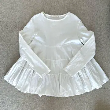 yori 티어드 티셔츠 화이트