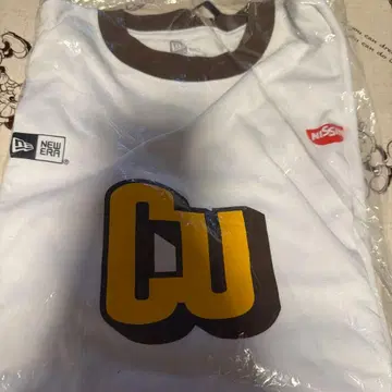 NEW ERA 화이트 T셔츠 NISSAN 로고