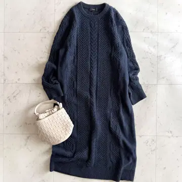 새상품급 띠어리 로얄 울 케이블 니트 롱 원피스 네이비