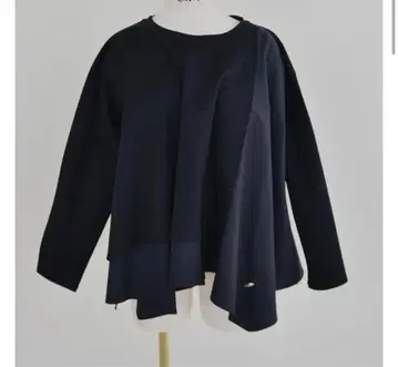 cen. 절개헴 블라우스