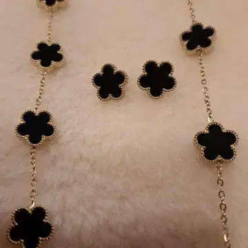 블랙 팔찌, 귀걸이, 목걸이