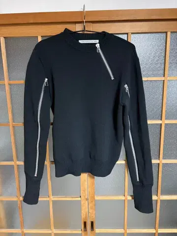 JOHN LAWRENCE SULLIVAN 블랙 니트 S