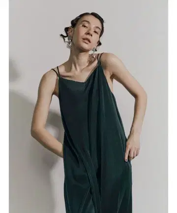 CRYSTAL PLEATS AIO / 크리스탈 플리츠 올인원