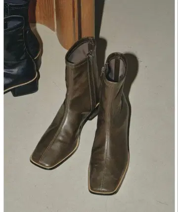 컨디션 최상 todayful 스퀘어토 숏부츠 브라운 37