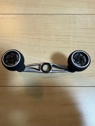 VARIAL pcd 87 블랙x화이트