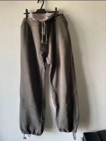 les six 도킹 스웨트 팬츠