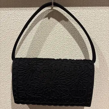 블랙 포멀 백 입체 꽃 무늬