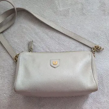 BALLY 라이트 베이지 숄더백