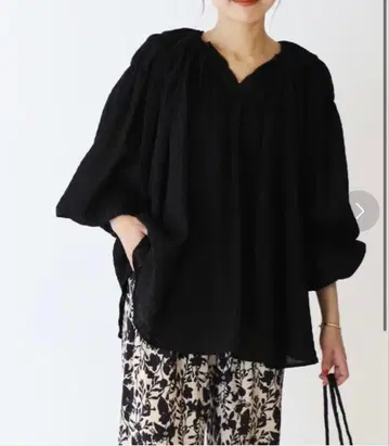 저널 스탠다드 리룸 블랙 블라우스 튜닉