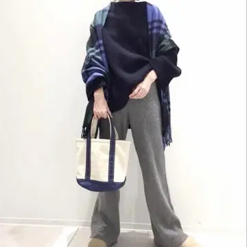 라빠르망 캐시미어 울 보트넥 리브 니트 네이비