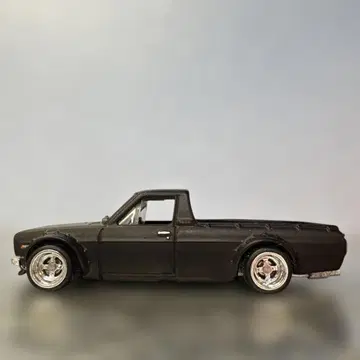 핫휠 닷선 서니 트럭 커스텀/1975