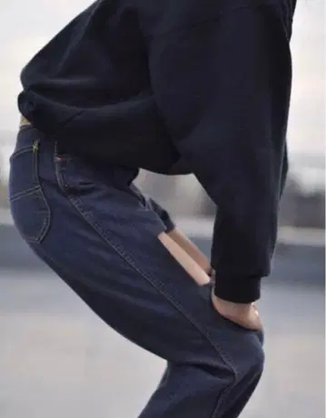 t_a 맨투맨 L 사이즈 moon tree planet