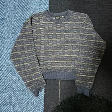 구제 의류 패턴 니트 90s 짧은 기장