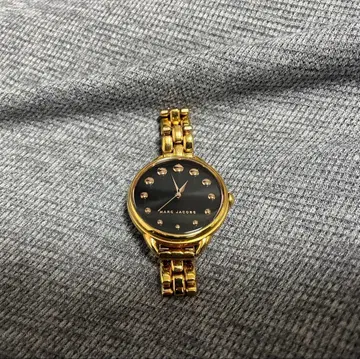 [ 새상품급 ] MARC JACOBS 골드 손목시계