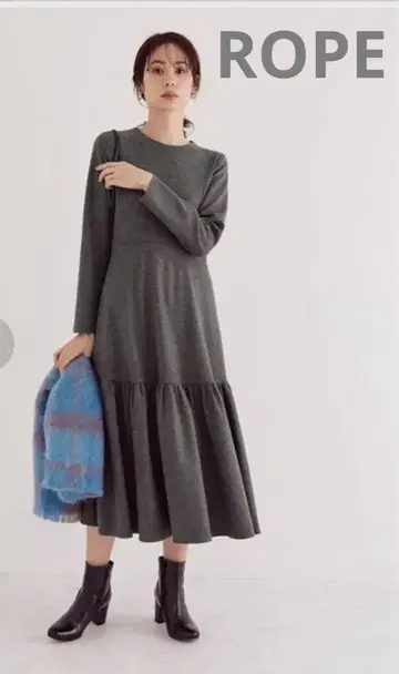 압축 울 저지 티어드 원피스 그레이 니트 원피스 프릴 밑단