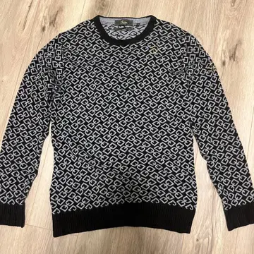 D.Lemon 기하학 패턴 스웨터 L 사이즈