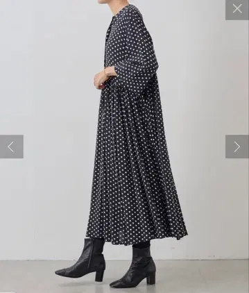 미착용 새상품 택 포함 비어즐리 도트 개더 원피스 사이즈 1