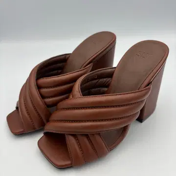 SLY CROSS 뮬 브라운