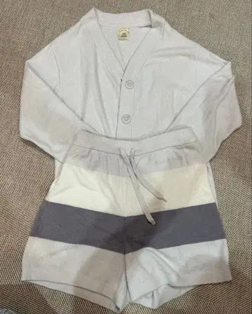 젤라또피케 라이트 블루 룸웨어 상하의 세트